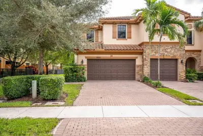 10283 Wellington Parc Dr, Wellington: photo 1 of 34