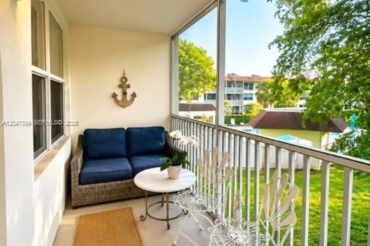 4025 N Federal Hwy #224B, Oakland Park: photo 1 of 14