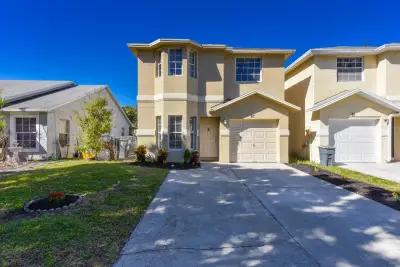 87 Pheasant Run Blvd, West Palm Beach: photo 1 of 44