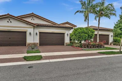 7457 S Blue Spring Dr, Parkland: photo 1 of 65