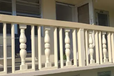215 Sussex K, West Palm Beach: photo 1 of 28
