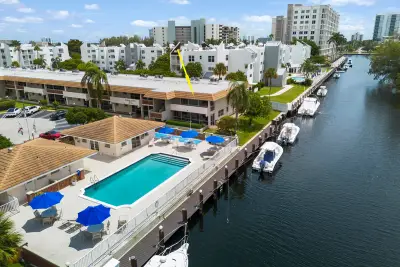 1340 NE 28th Ave #228, Pompano Beach: photo 1 of 23