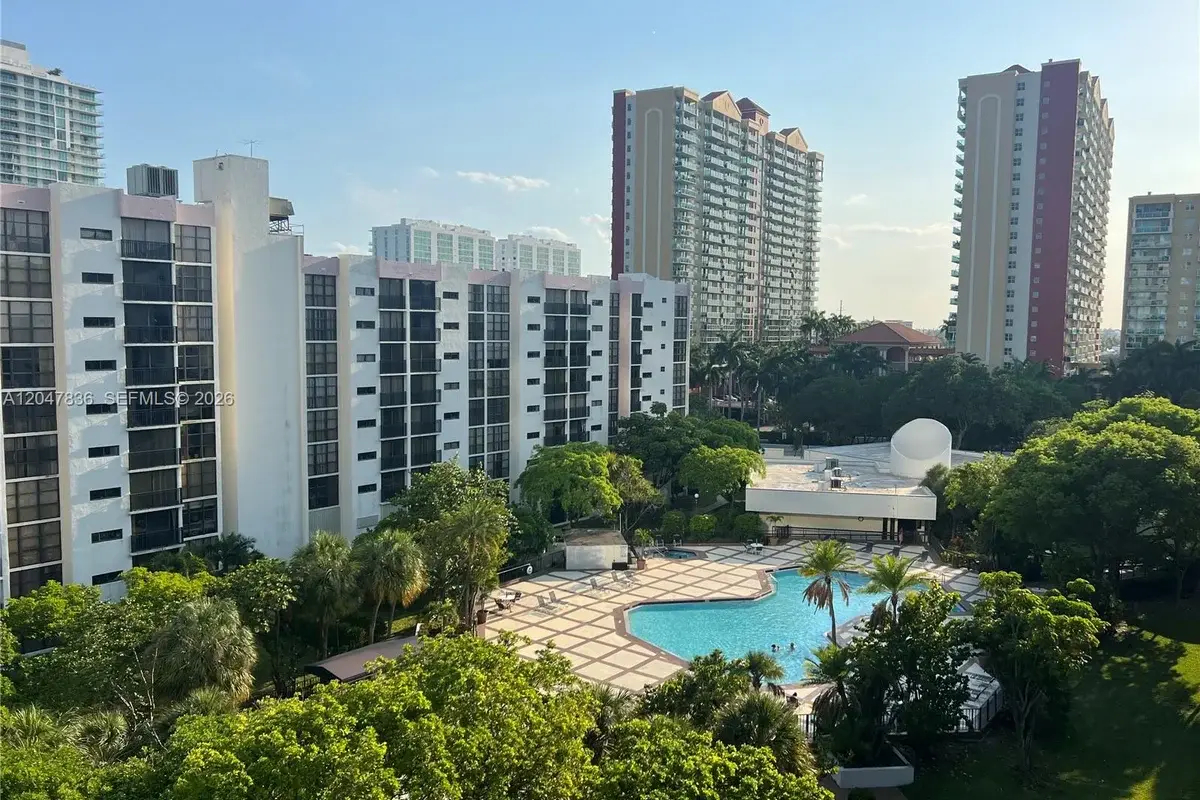 17011 N Bay Rd #816, Sunny Isles Beach: photo 1 of 19