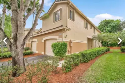 2166 Hacienda Ter, Weston: photo 1 of 21