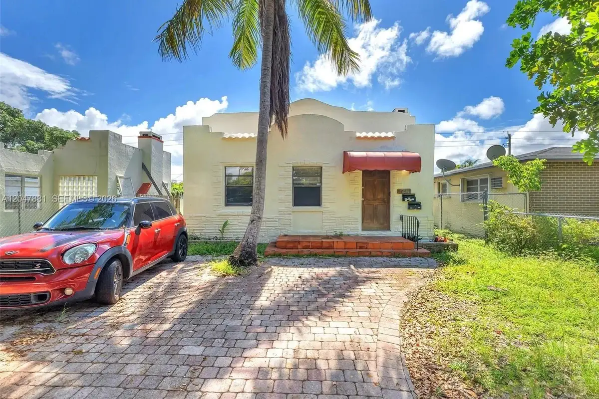 1932 Dewey St, Hollywood: photo 1 of 30