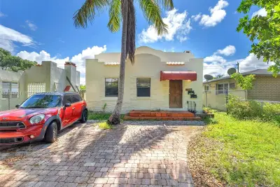 1932 Dewey St, Hollywood: photo 1 of 30