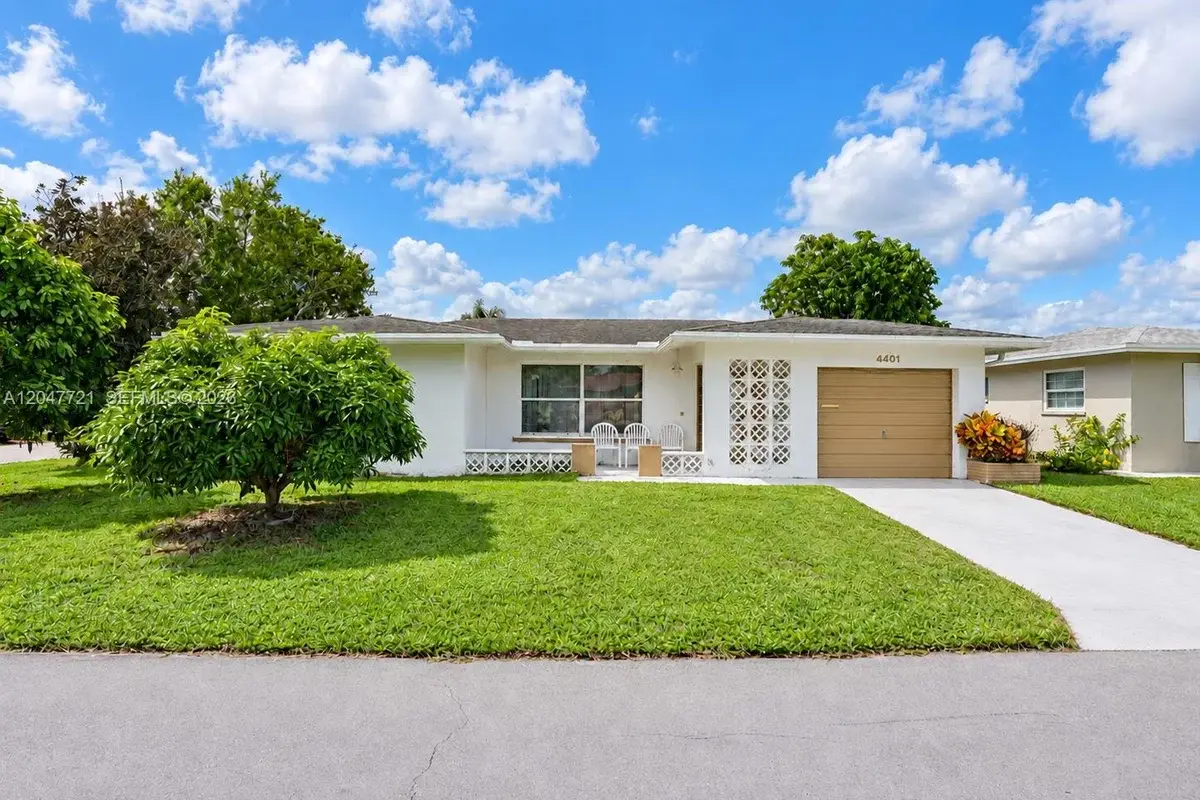 4401 NW 43rd Ter, Tamarac: photo 1 of 1