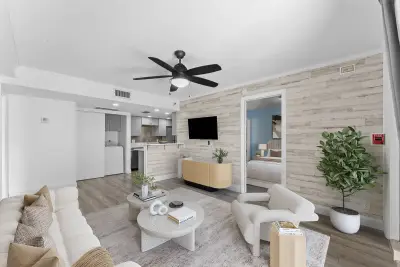 612 Executive Center Dr #107, West Palm Beach: photo 1 of 33