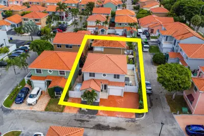 8668 NW 2nd Ter, Miami: photo 1 of 42
