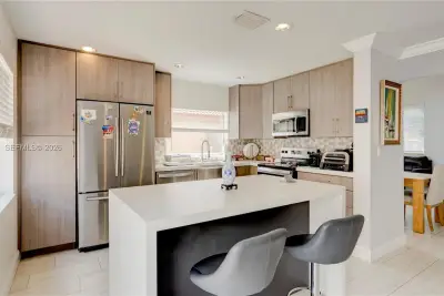 1237 NW 125th Ter, Sunrise: photo 1 of 52