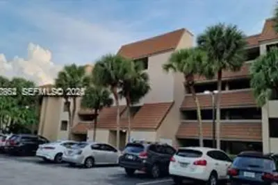 461 Ives Dairy Rd #406-2, Miami: photo 1 of 17