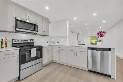 2101 Lucaya Bend #E1, Coconut Creek: photo 1 of 45