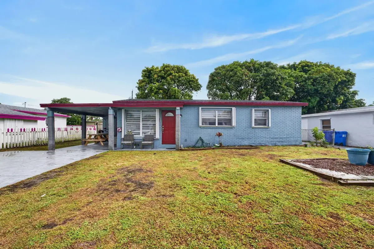 741 NW 17th Ct, Pompano Beach: photo 1 of 25
