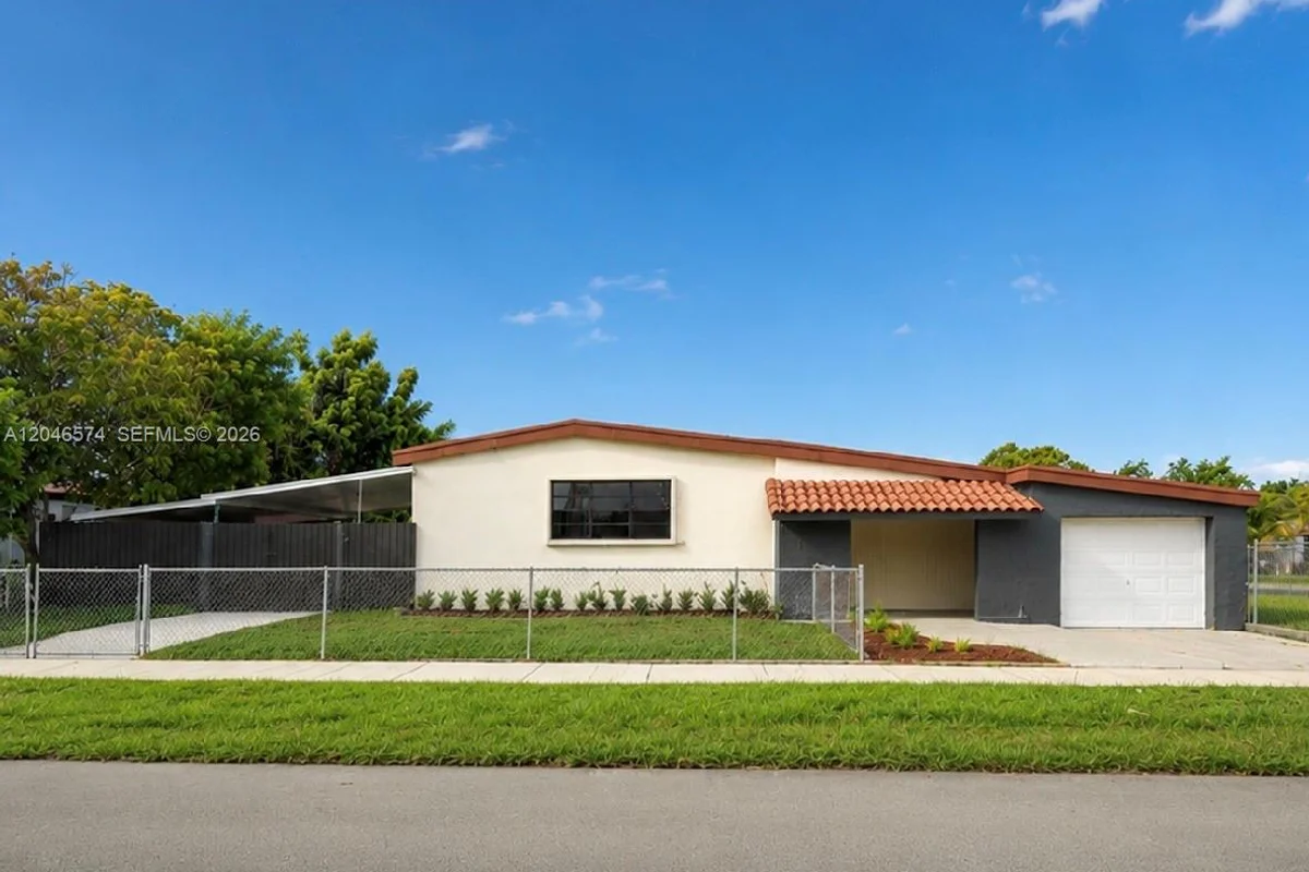 620 NW 182nd Ter, Miami Gardens: photo 1 of 22