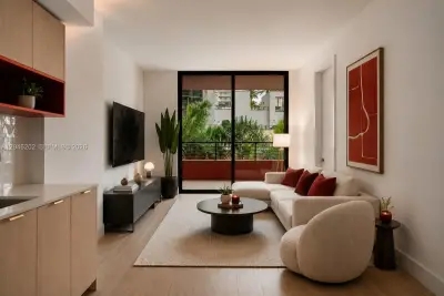 90 NE 32nd #404, Miami: photo 1 of 31