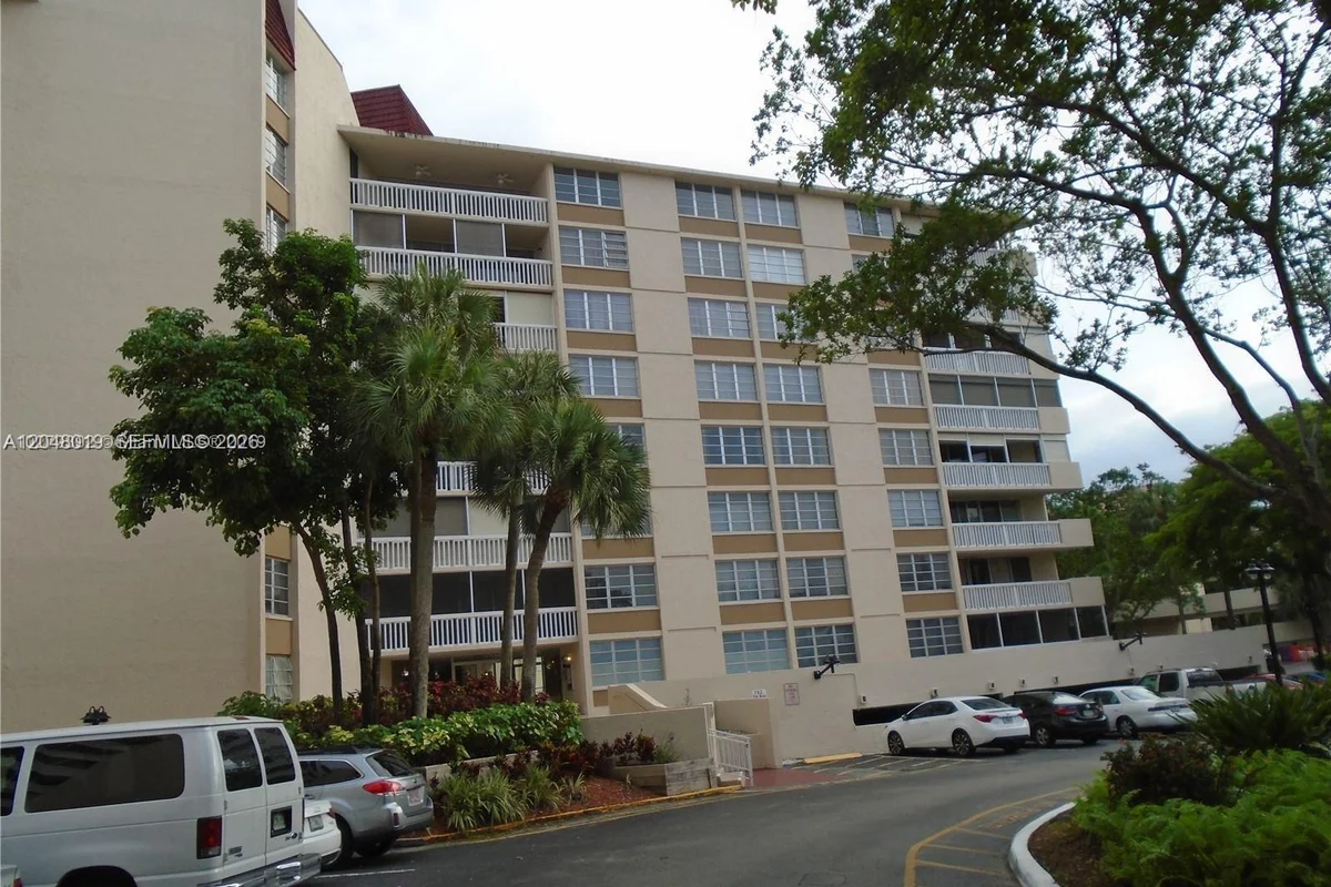 6921 Environ Blvd #4P, Lauderhill: photo 1 of 55