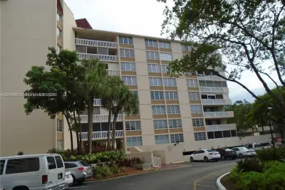 6921 Environ Blvd #4P, Lauderhill: photo 1 of 55