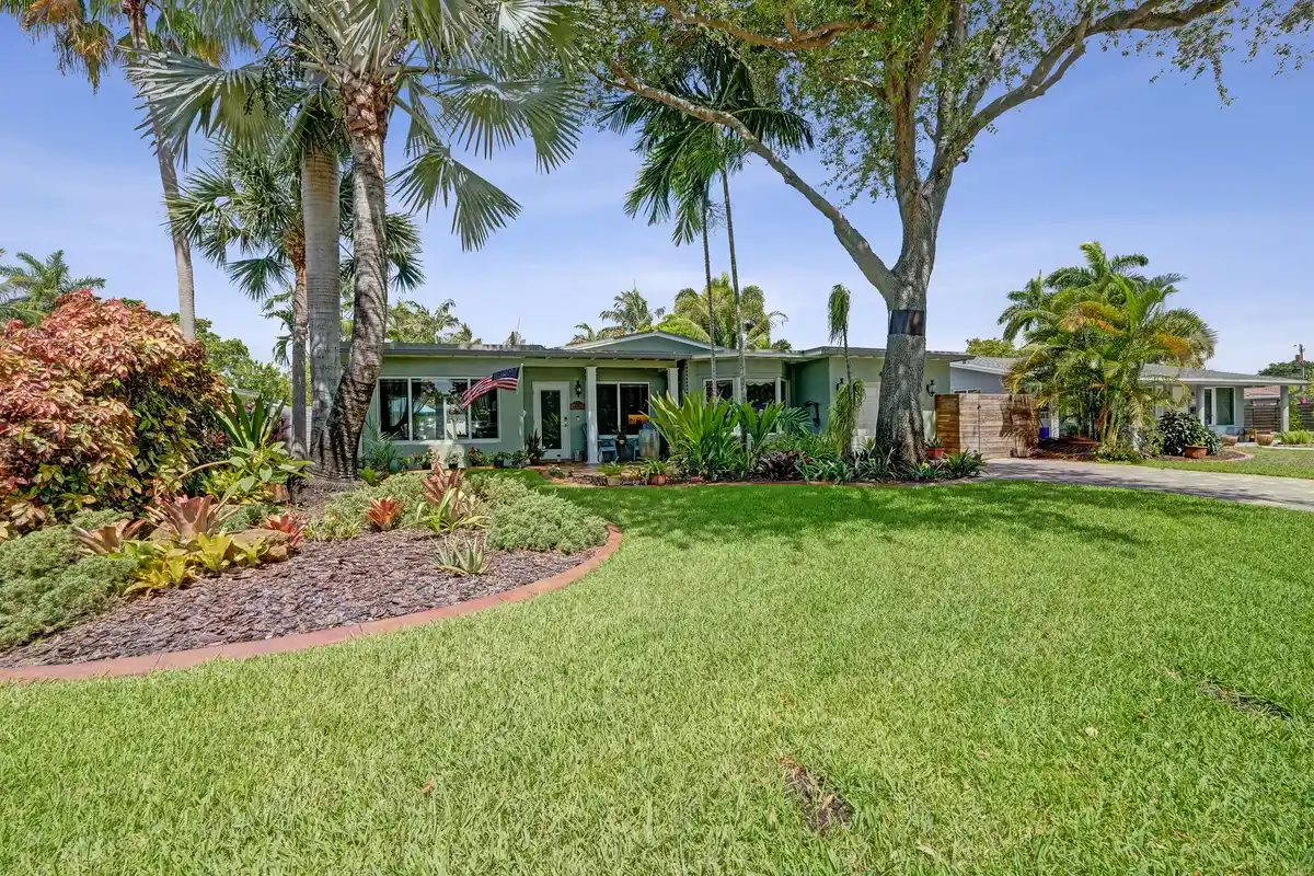 4781 NE 16th Ave, Oakland Park: photo 1 of 71