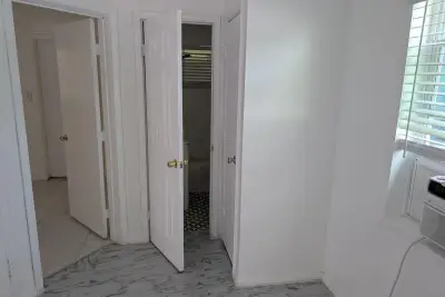 1420 NW 5th Ave, Fort Lauderdale: photo 1 of 14