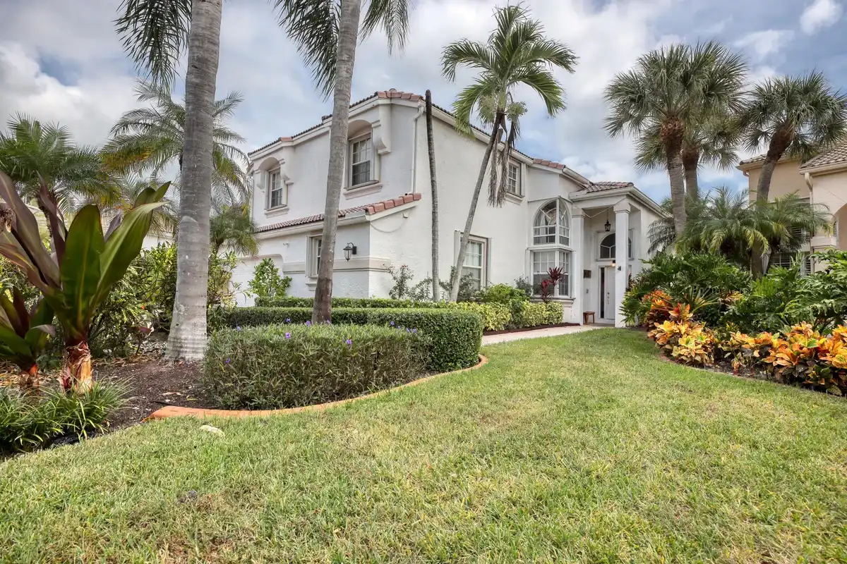2070 Chagall Cir, West Palm Beach: photo 1 of 49