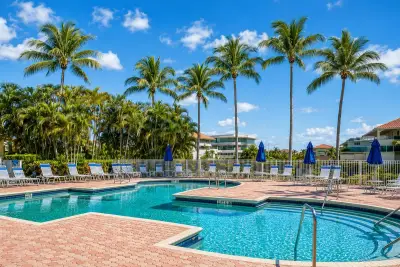 6566 Via Regina, Boca Raton: photo 1 of 16