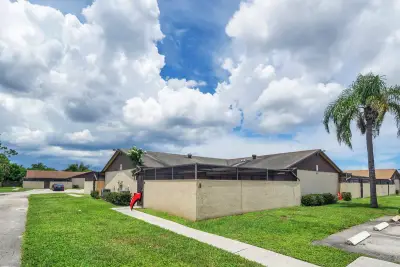 4757 Sunny Palm Cir #A, West Palm Beach: photo 1 of 33