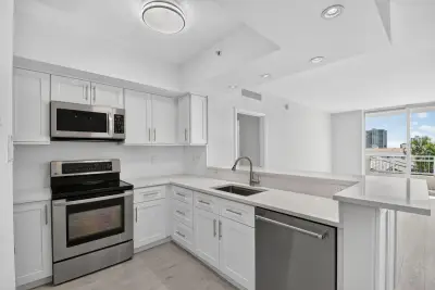 403 S Sapodilla Ave #409, West Palm Beach: photo 1 of 48