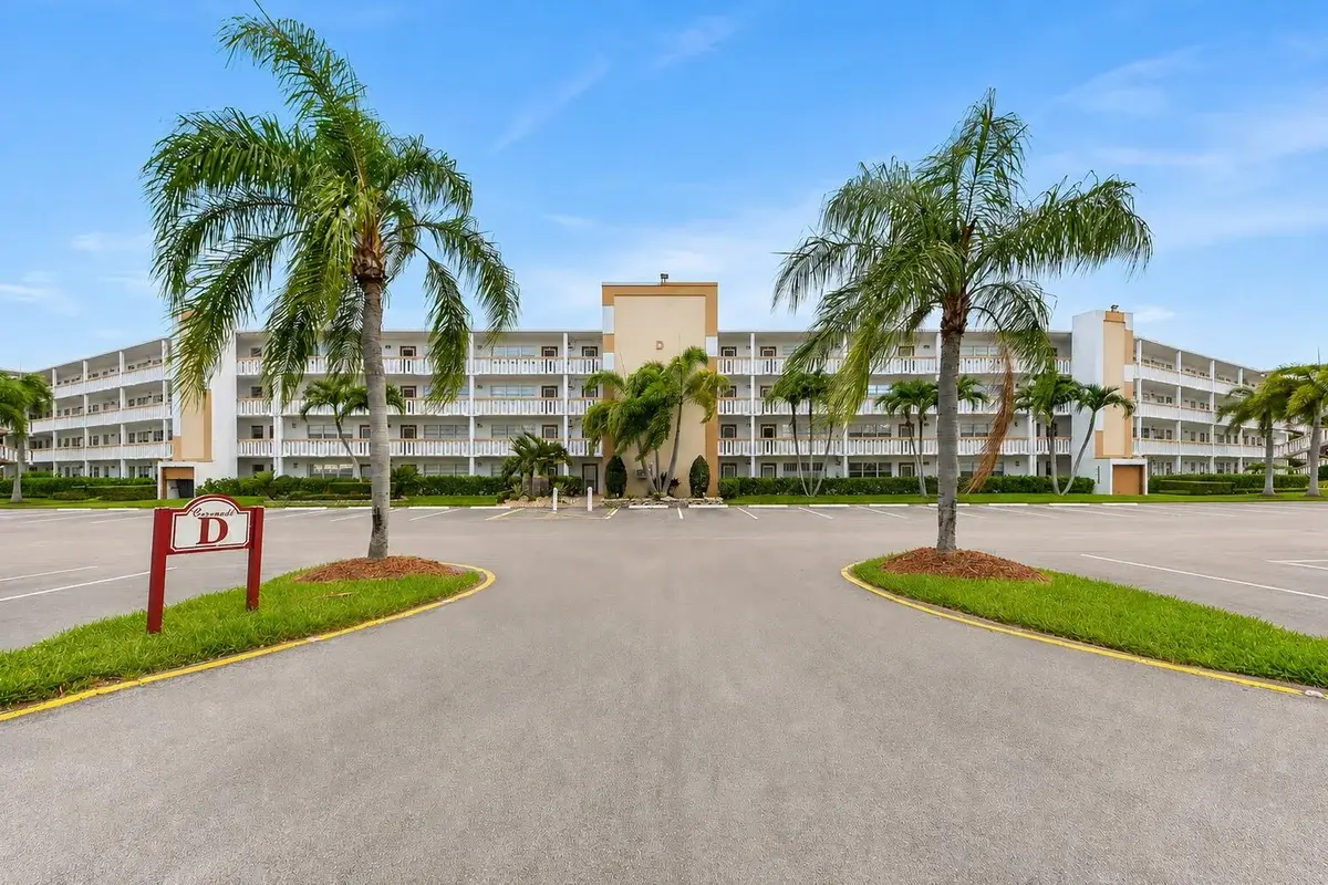 1069 Cornwall D, Boca Raton: photo 1 of 44