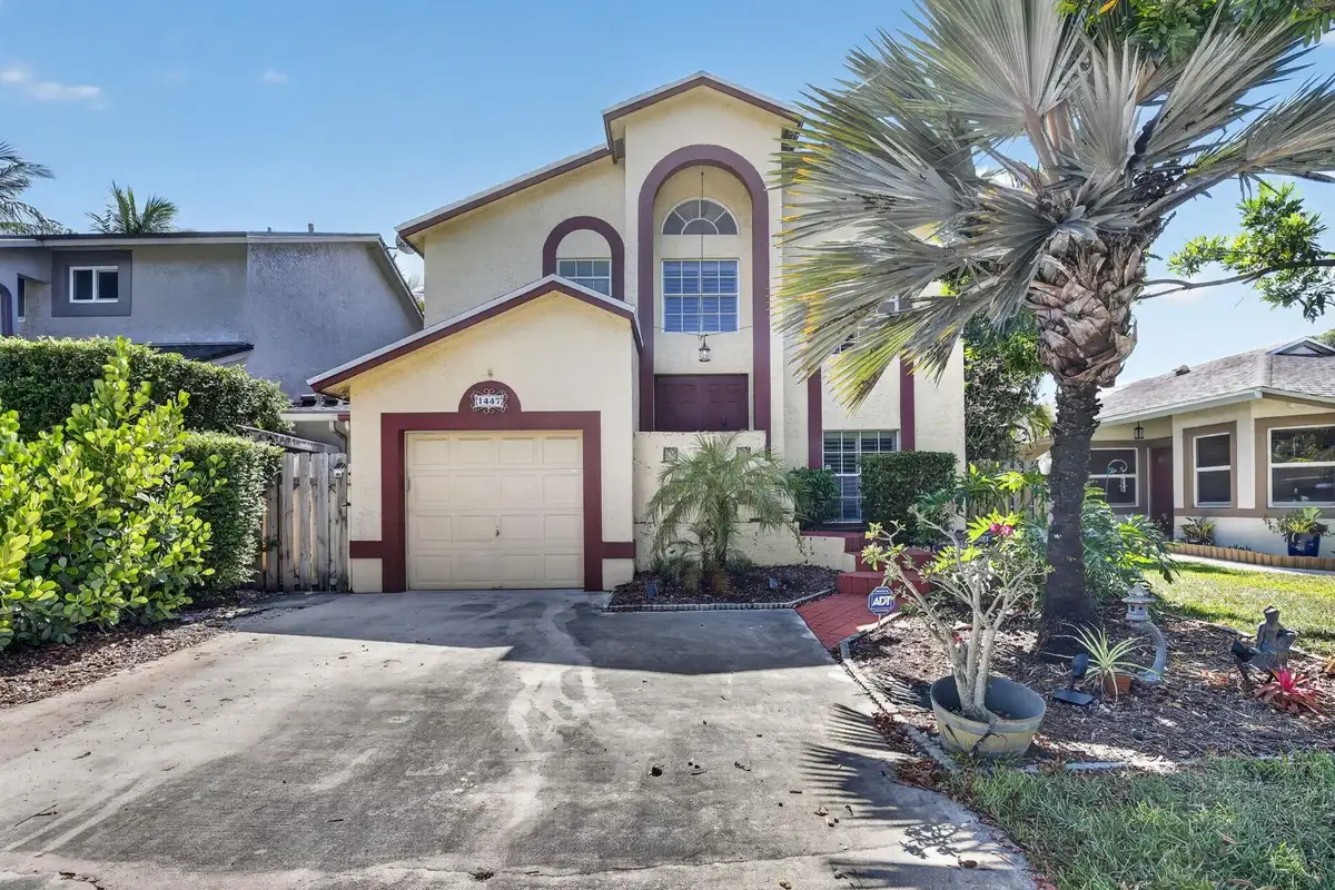 1447 SW 6th Ave, Fort Lauderdale: photo 1 of 32