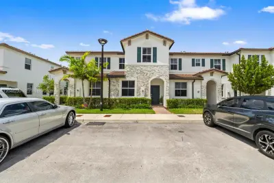 12204 NW 23rd Ct, Miami: photo 1 of 48