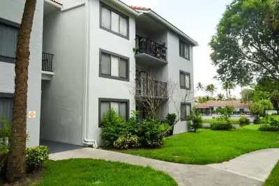 9122 W Atlantic Blvd #713, Coral Springs: photo 1 of 21