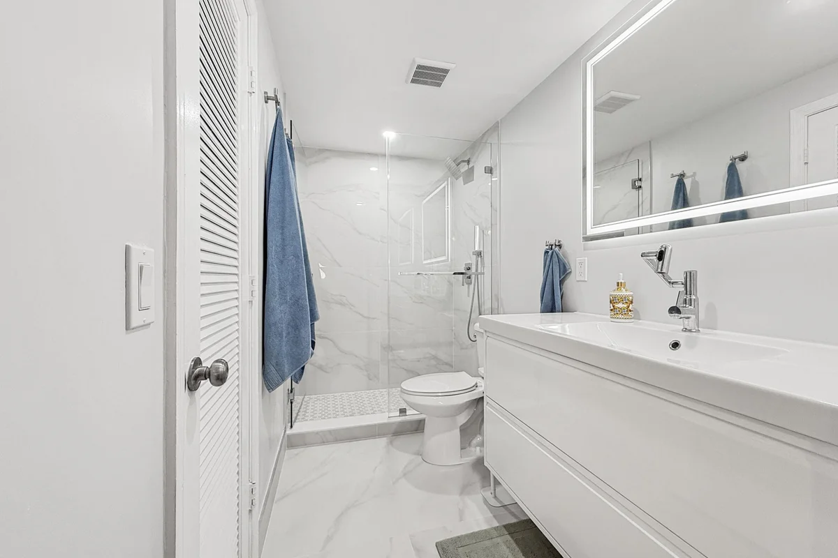 1428 SE 4th Ave #246, Deerfield Beach: photo 1 of 18