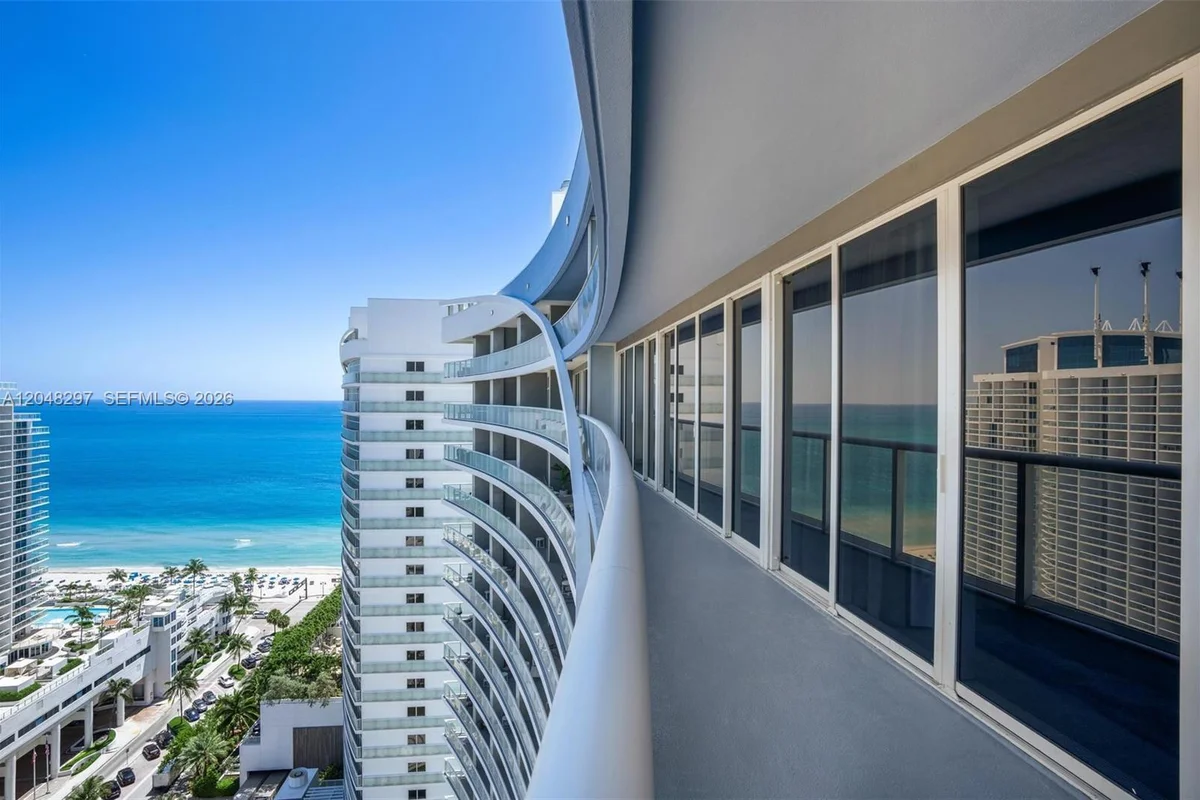 3101 Bayshore Dr #2306, Fort Lauderdale: photo 1 of 22
