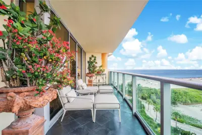 1455 Ocean Dr #904, Miami Beach: photo 1 of 9