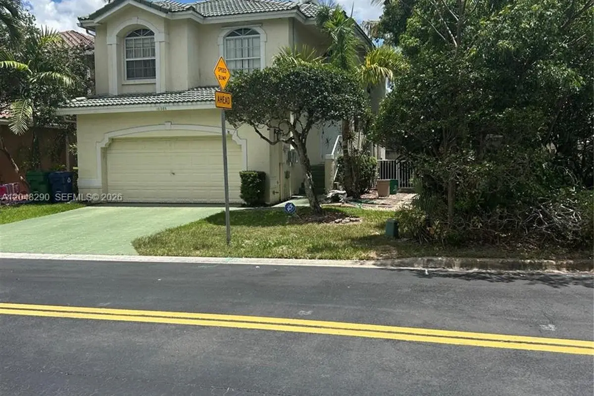 10386 NW 7th St, Coral Springs: photo 1 of 29
