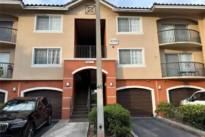 4199 N Haverhill Rd #113, West Palm Beach: photo 1 of 33