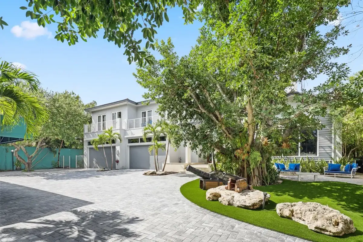 1313 Seabreeze Blvd, Fort Lauderdale: photo 1 of 78