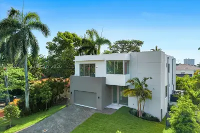 7701 Coquina Dr, North Bay Village: photo 1 of 47