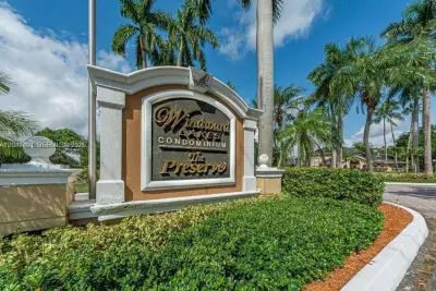 Condo in Pompano Beach: photo 1 of 13