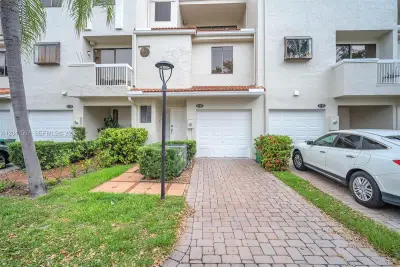 21391 Marina Cove Cir #14-K, Aventura: photo 1 of 53