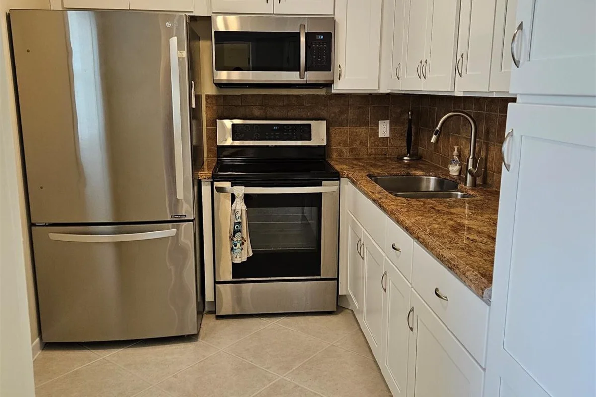 300 NE 26th Ave #2060, Boynton Beach: photo 1 of 10