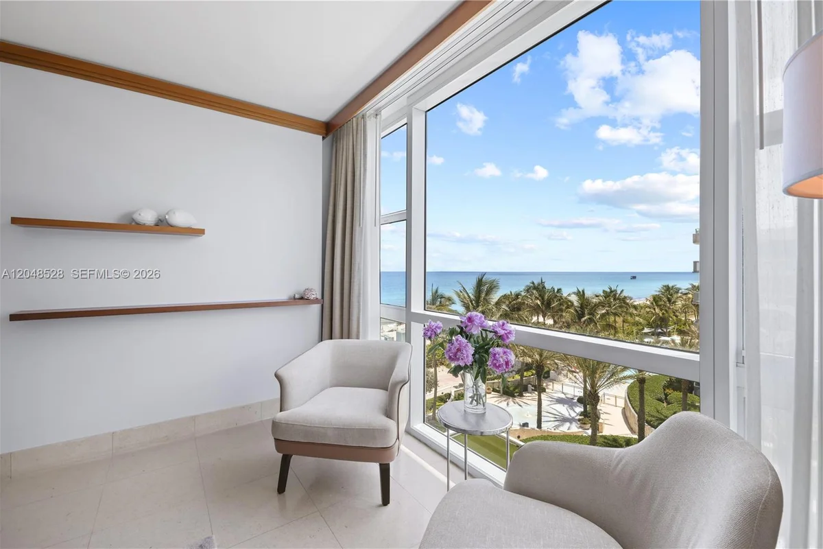 6801 Collins Ave #516, Miami Beach: photo 1 of 7