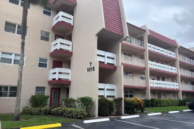 1015 Country Club Dr #205, Margate: photo 1 of 15