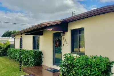 8310 SW 37th St, Miami: photo 1 of 22