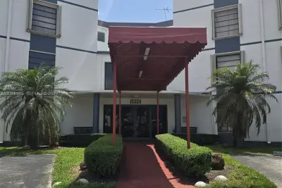 5800 SW 127th Ave #2310, Miami: photo 1 of 9