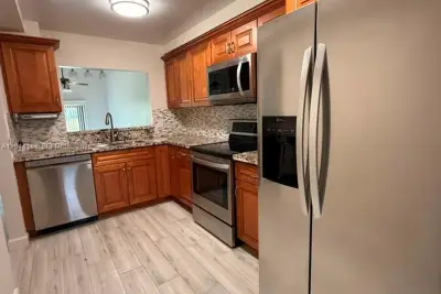 4182 S Pine Island Rd, Davie: photo 1 of 24