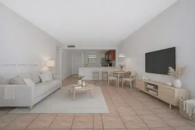 10525 SW 112th Ave #309, Miami: photo 1 of 33