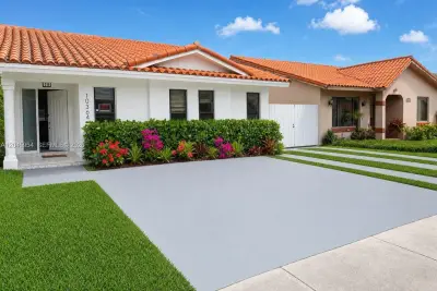 10364 NW 128th Ter, Hialeah Gardens: photo 1 of 5