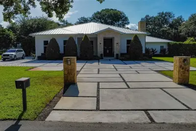 9805 SW 90th Ave, Miami: photo 1 of 79