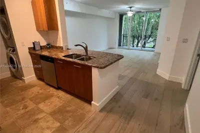 510 NW 84th Ave #205, Plantation: photo 1 of 7